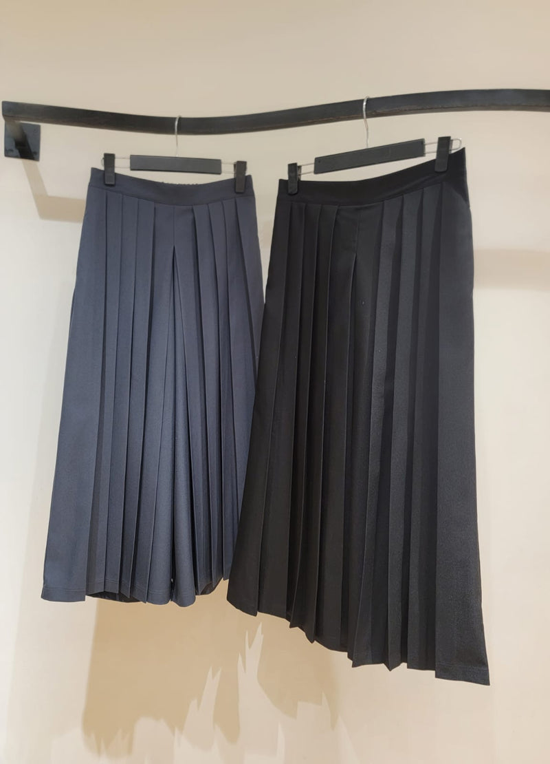 240194 - Pleated Pant (20% Off)
