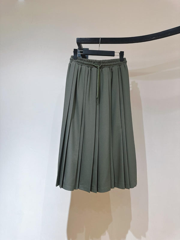 241327 - Pleated Skirt