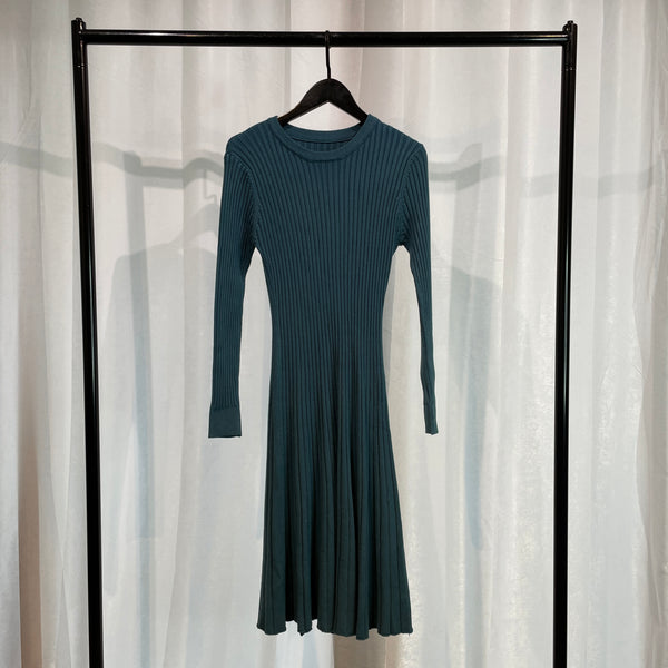 211174 - Knitted Dress (40% Off)